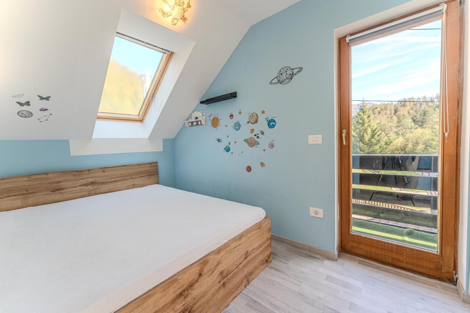 Idyllic Triglav Forest Retreat - Alps, Trails, Lakes, Falls Mojstrana Buitenkant foto